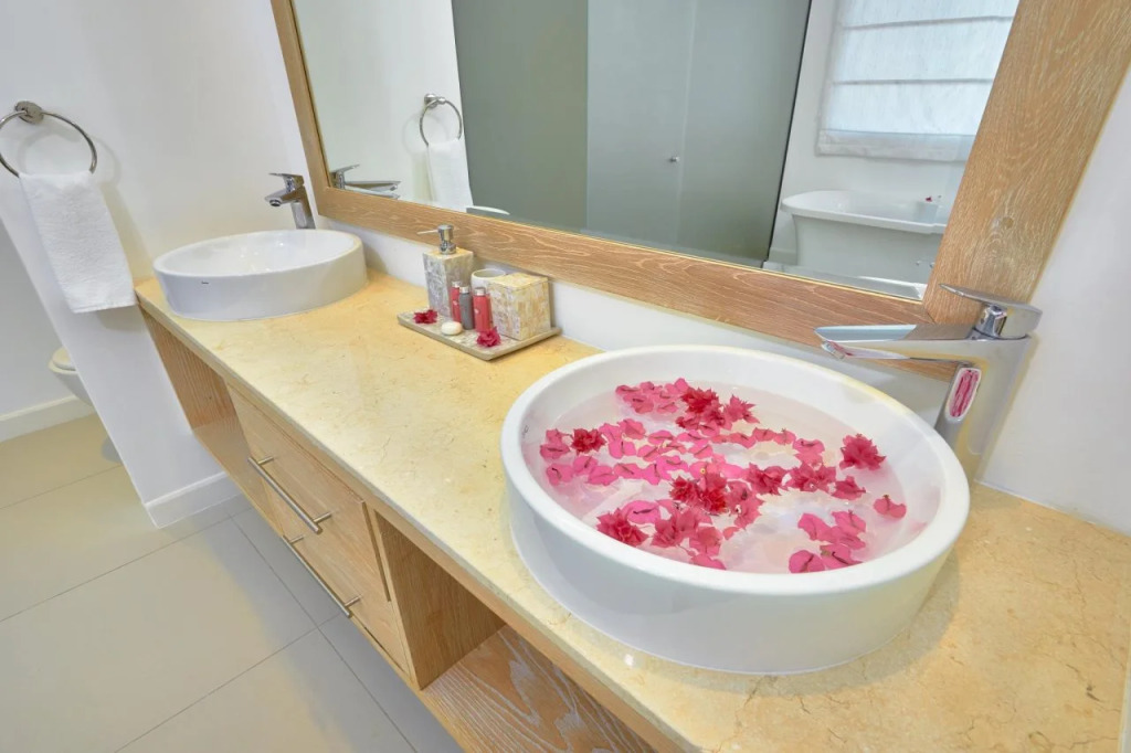 Corail Bleu 3-Bedroom Private Pool Villa by LOV Mauritius