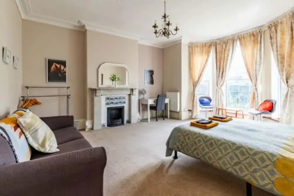 Host Stay St Georges