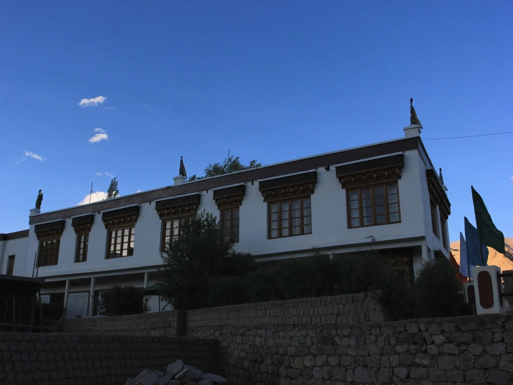 Hotel Mahay Palace