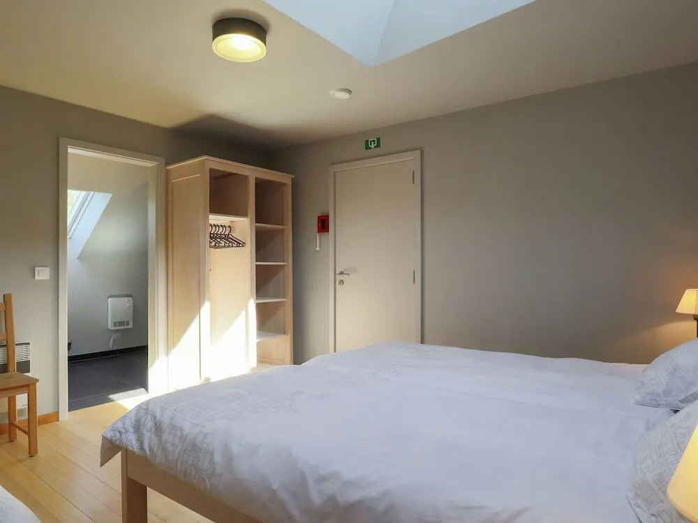 Splendid Holiday Home in Nadrin With Infrared Sauna & Heated Pool