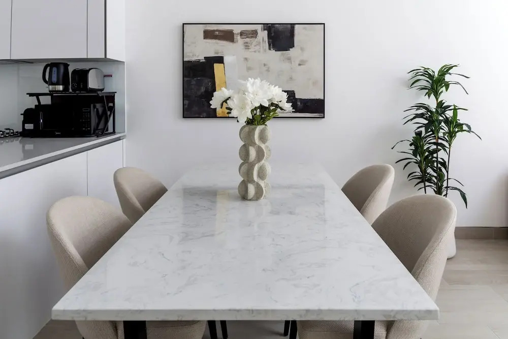 Waves - Luxury Meets Comfort Modern 1