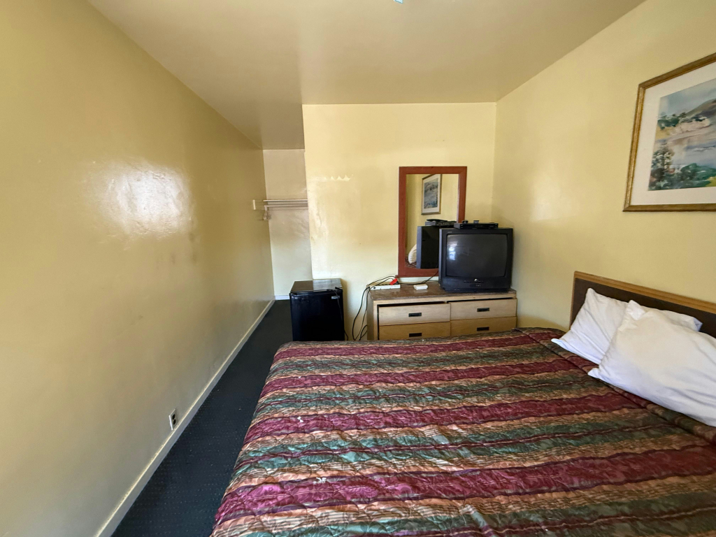 Discovery Inn Vallejo I 80 Near Napa CA