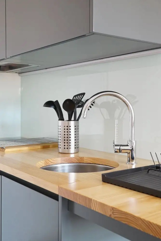 7 Gaia Roaster Apartments