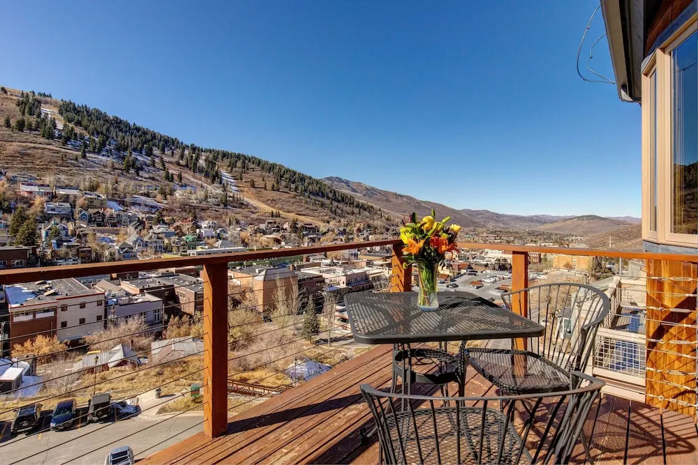New Listing! Hillside Haven - Steps To Main Street 4 Bedroom Home
