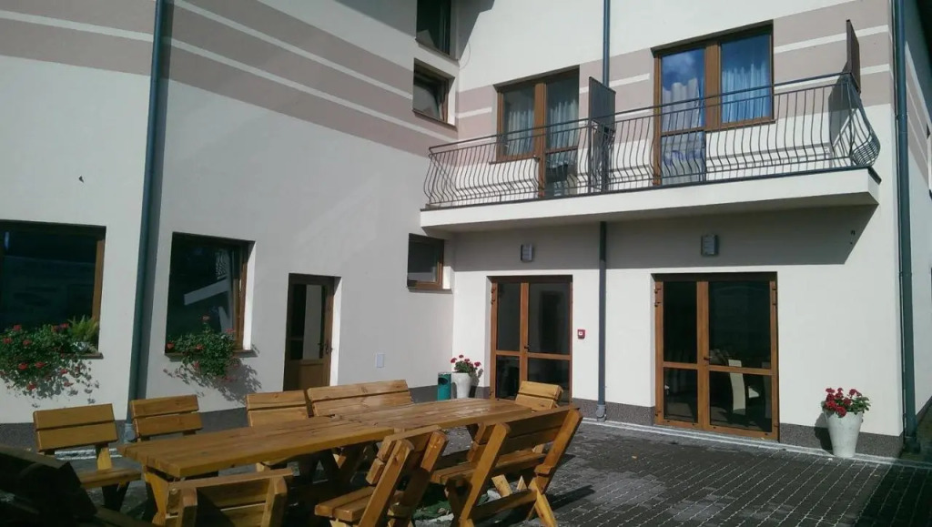Hotel E7