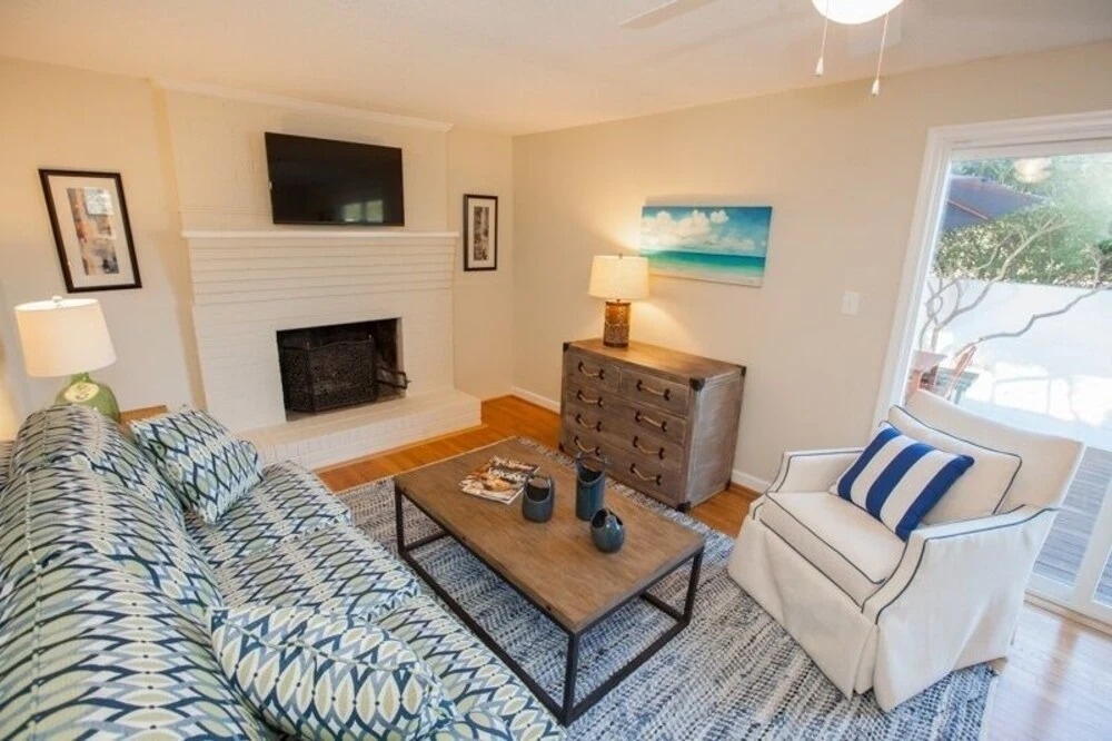 81st Summer A 2 Bedroom Duplex