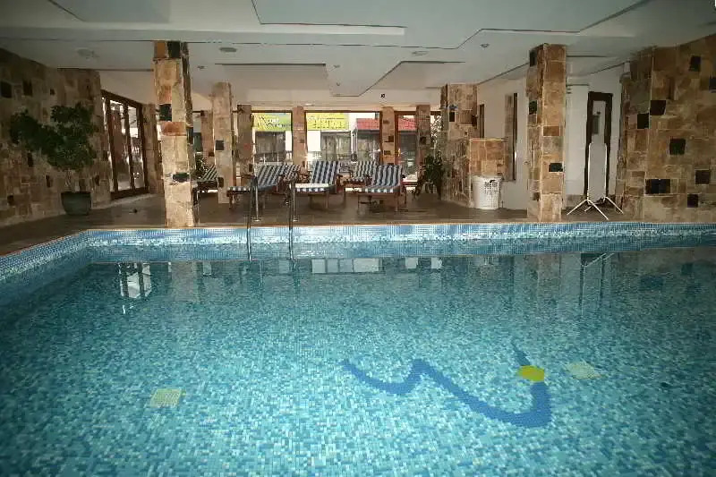 Banderitsa Hotel and Casino