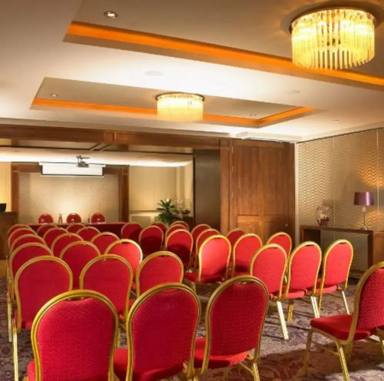 Bridge House Hotel, Leisure Club & Spa