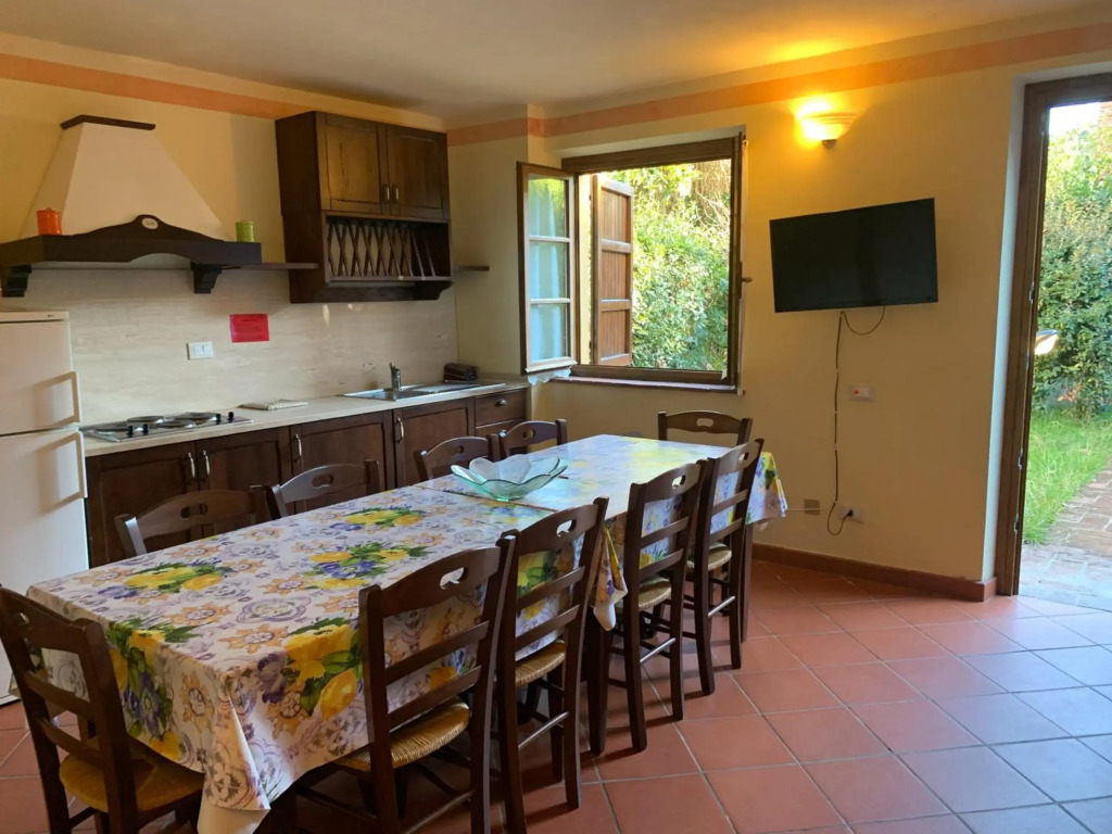 3 bedrooms appartement with shared pool enclosed garden and wifi at Montecarlo