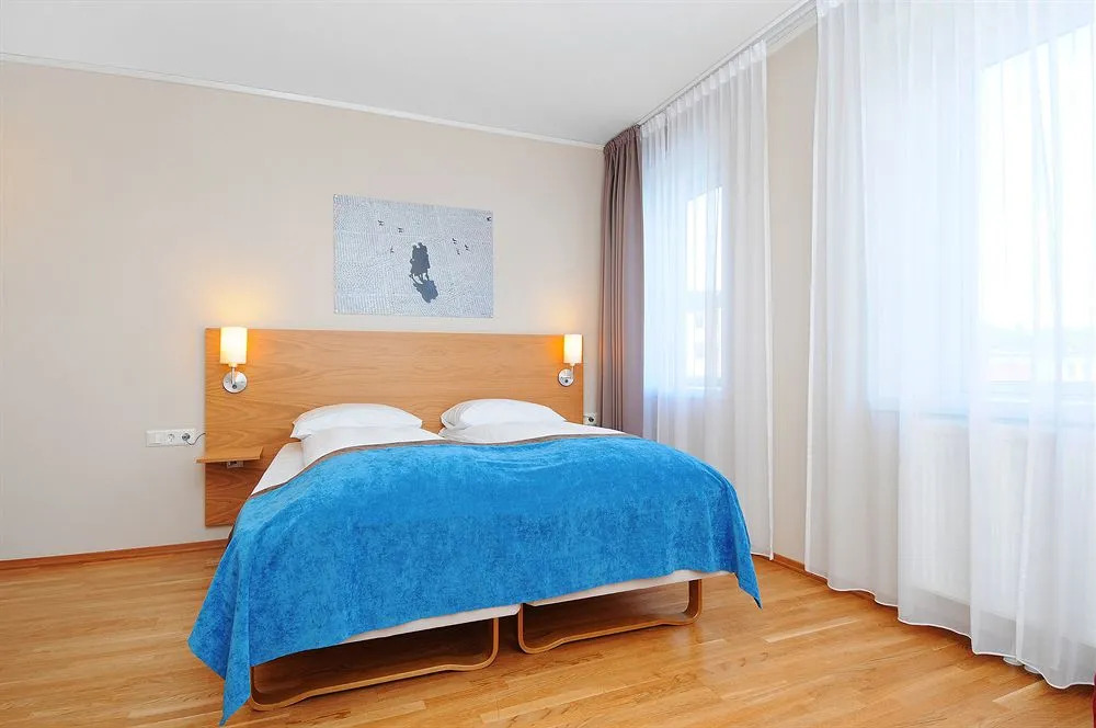 Globus Hotel