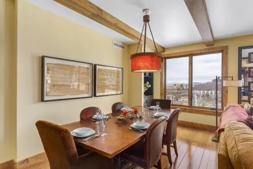 Edgemont 2603 - Luxury Ski-in Ski-out Condo