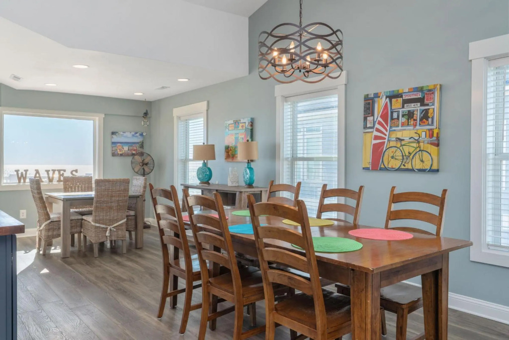 The Treasure Chest by Oak Island Accommodations