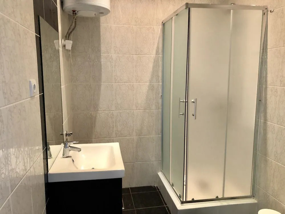 Flatiron Budapest Building - By Hi5