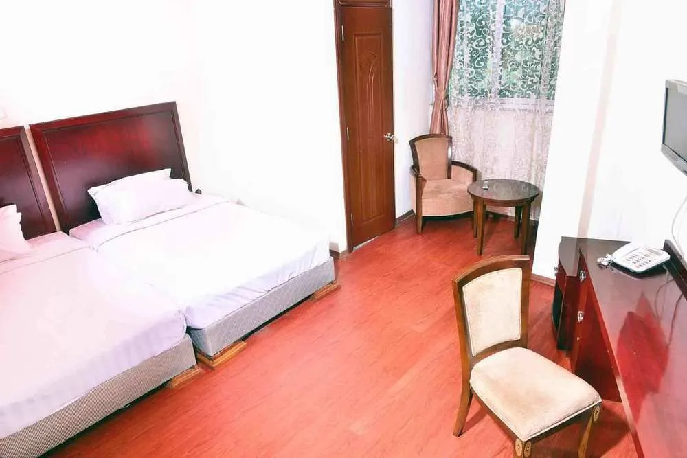 Adams Hotel