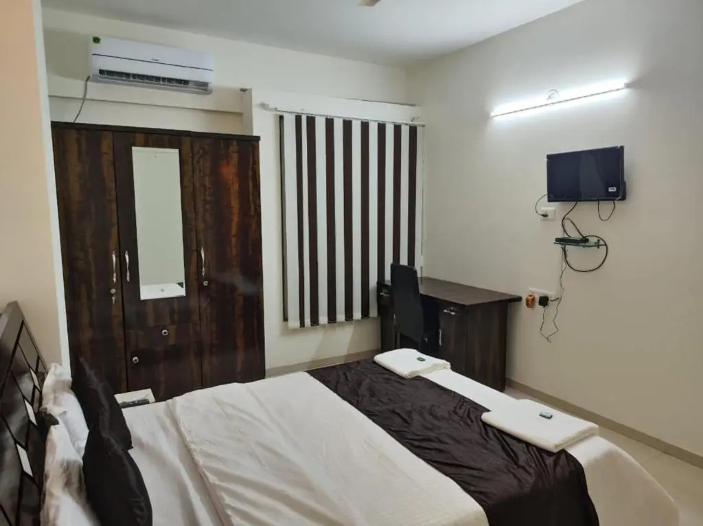 Royal Palm Hospitality Services 3