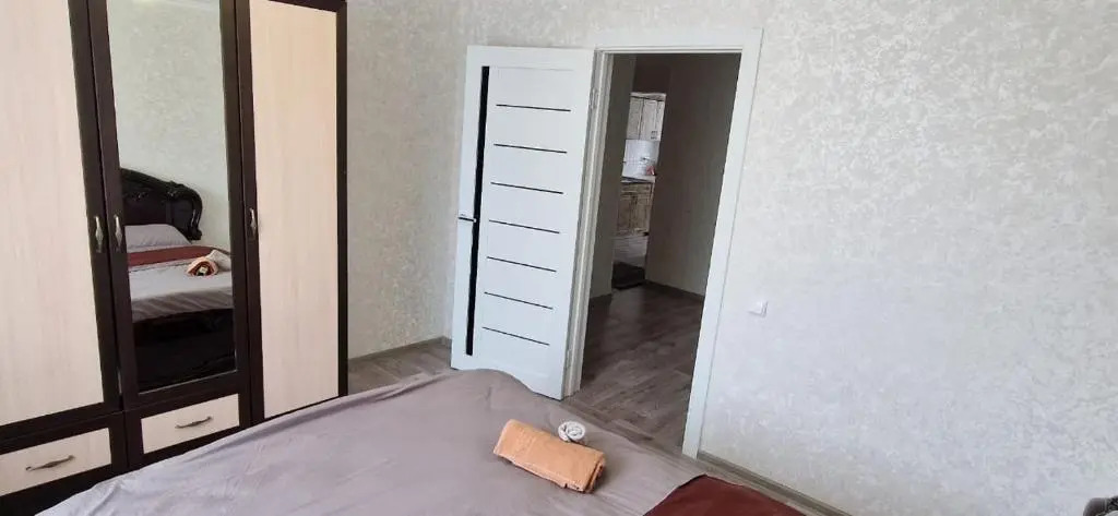 Свежая 2х комнатная квартира Центральный 47