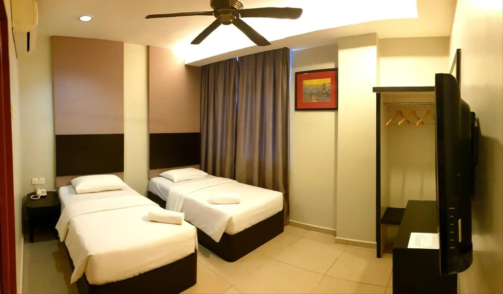 Golden Court Hotel - Sri Pelangi