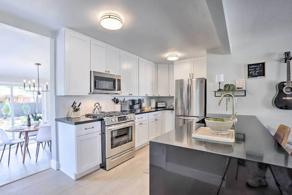 Hot Tub, Fire Pit: Midtown Reno Oasis!