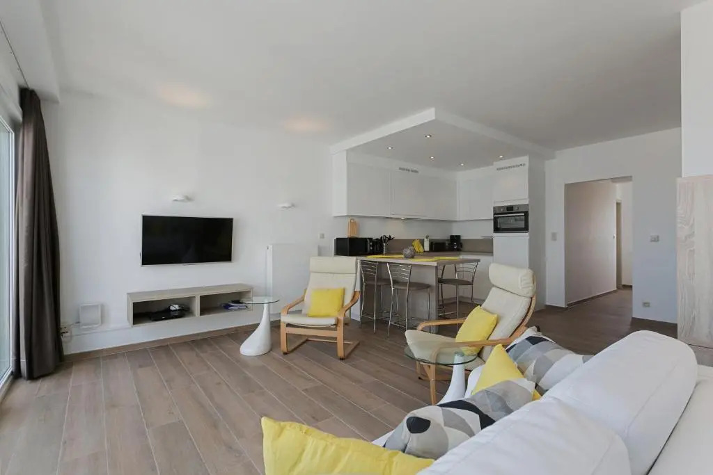 Apartment V7