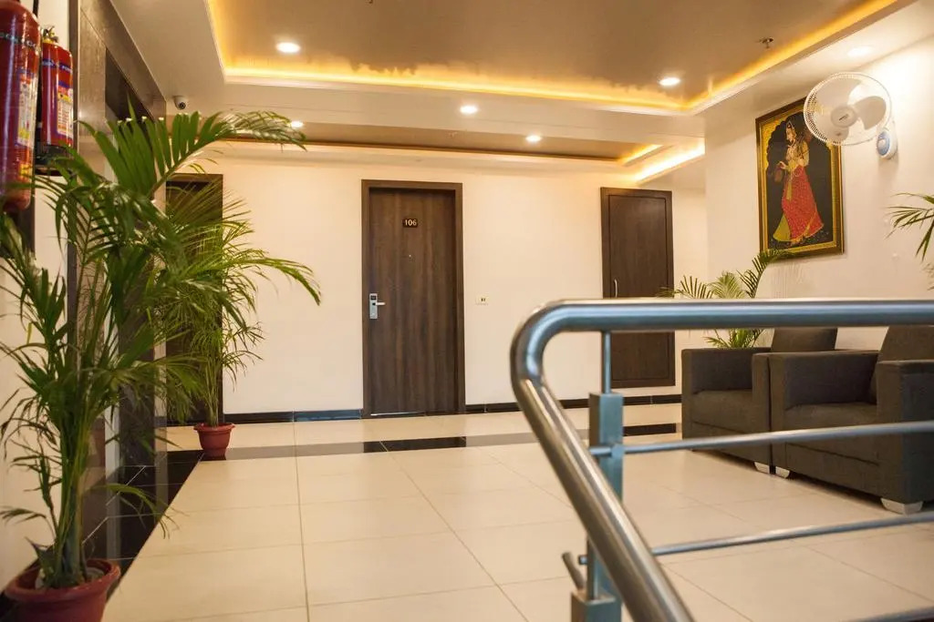 Hotel RG Inn
