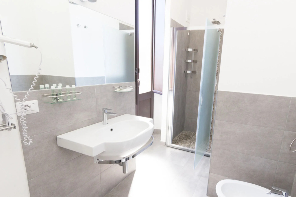 Etna Suite Group