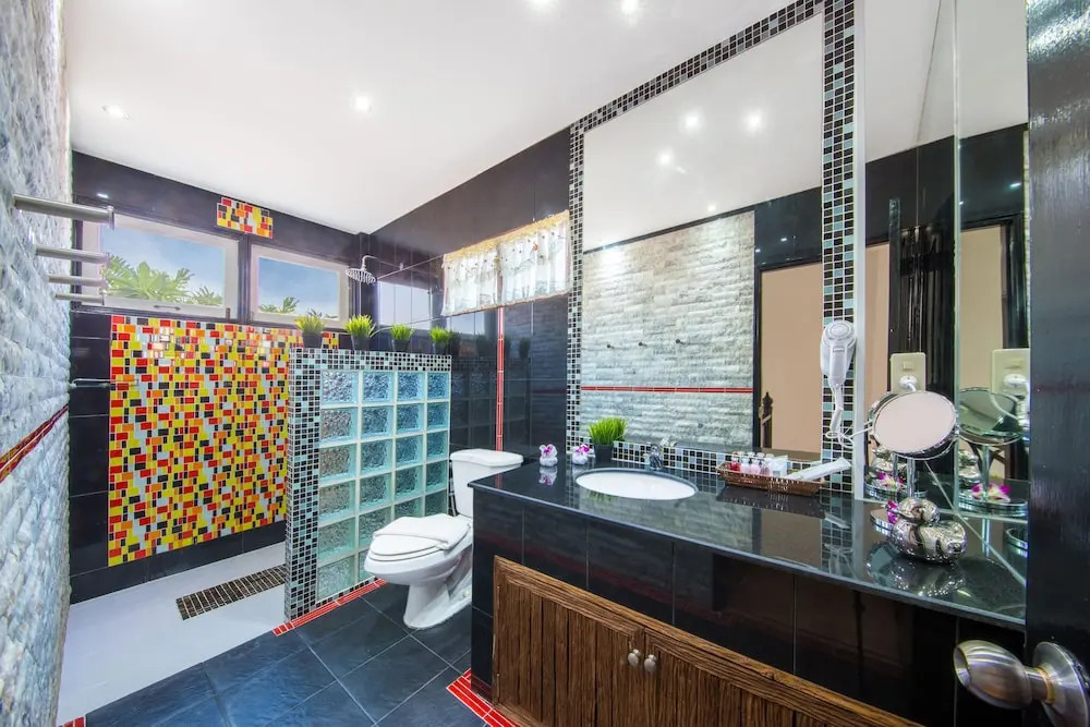 NEBULAND Luxury Pool Villa Pattaya Walking Street