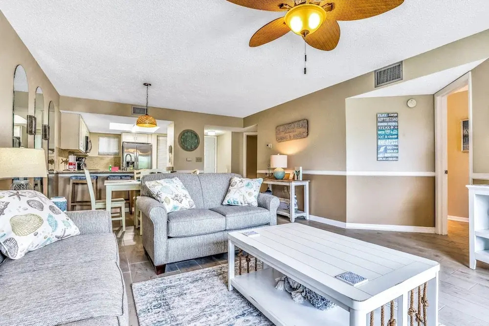 Third Floor Condo With Shared Pool, Free Wifi, Central AC, & Shared Tennis