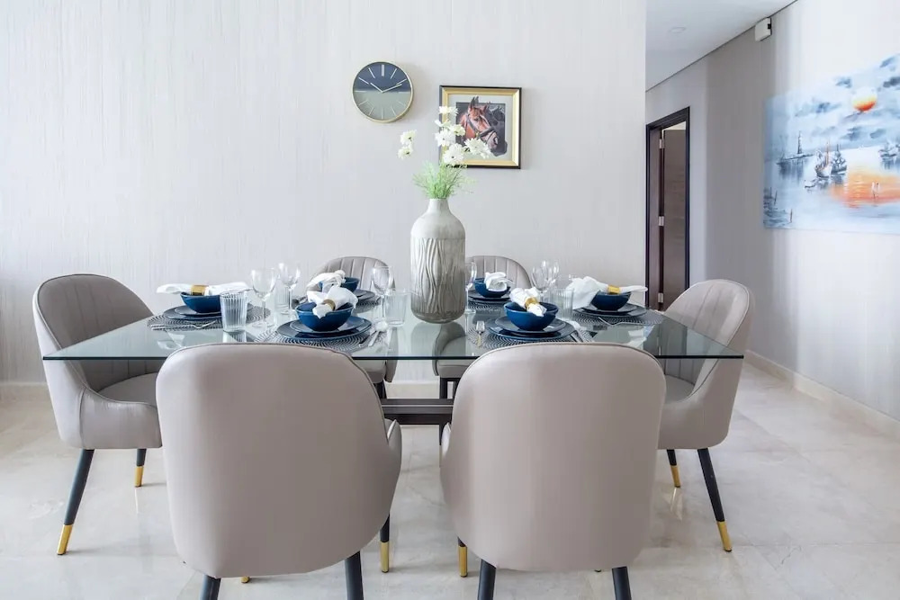 Rich & Vibrant 2BR With Study in Downtown Dubai