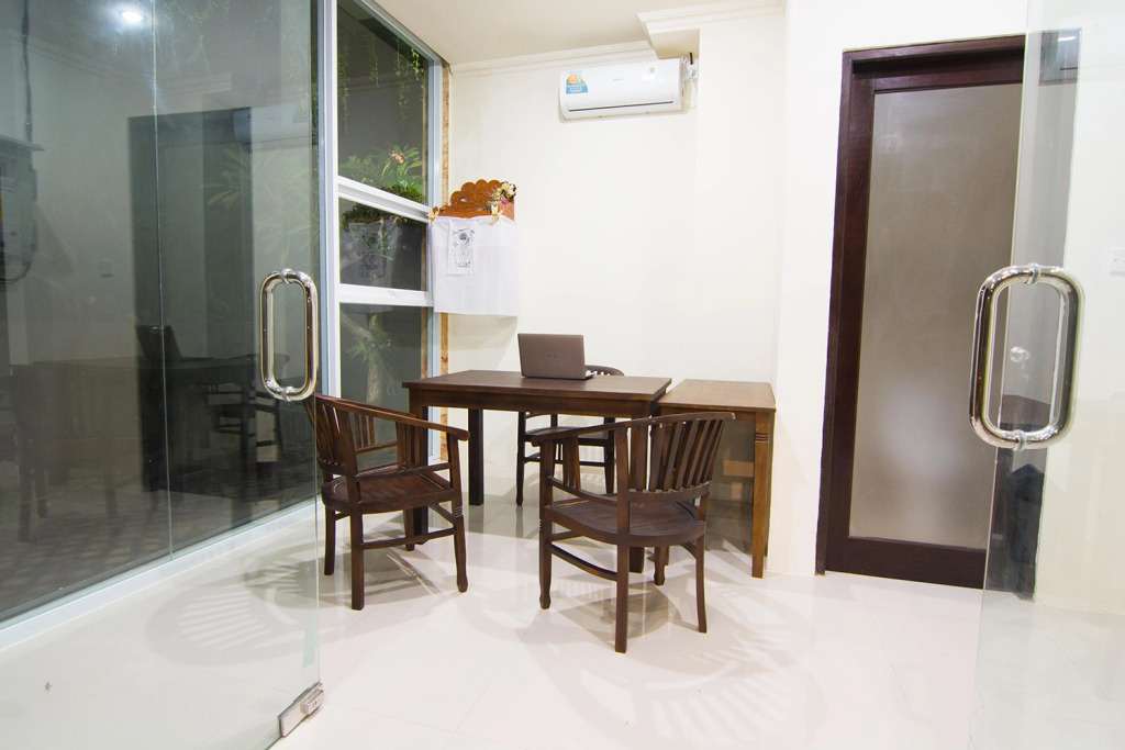 Gria Manik Batubelig Hotel