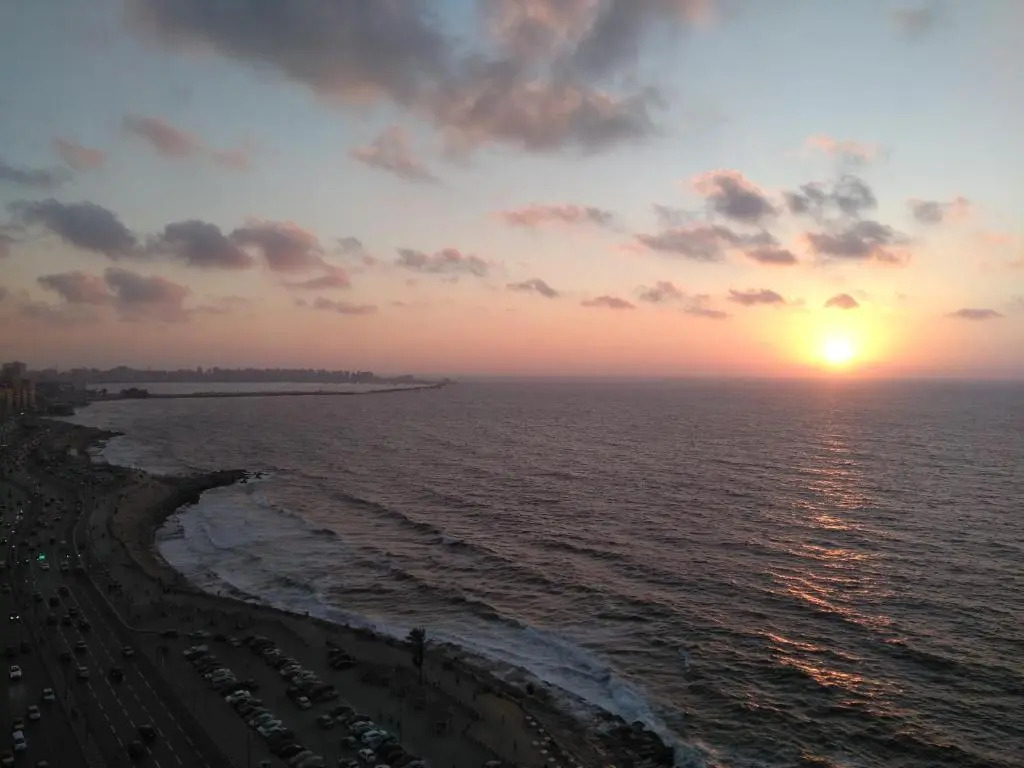 Alex sea view apartment - families only