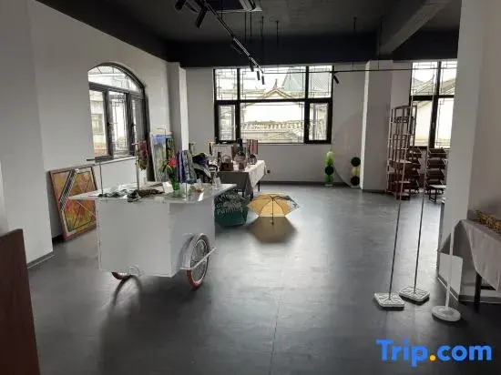 Yihe Mingtang Homestay (Jianshui Ancient City Zhangming Museum)