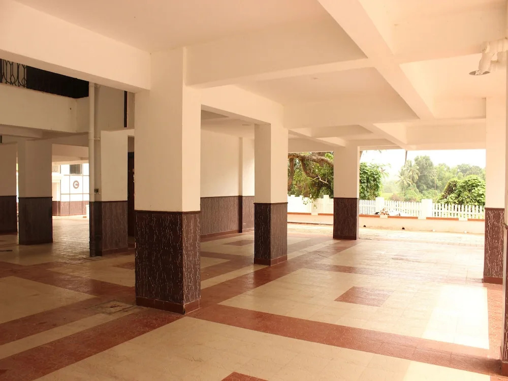 OYO 16454 Home Enticing 2BHK Candolim