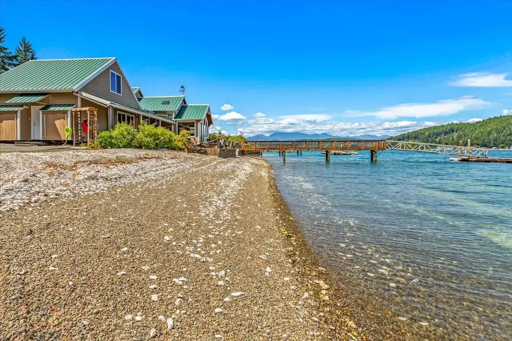 Utopia Cove in Union