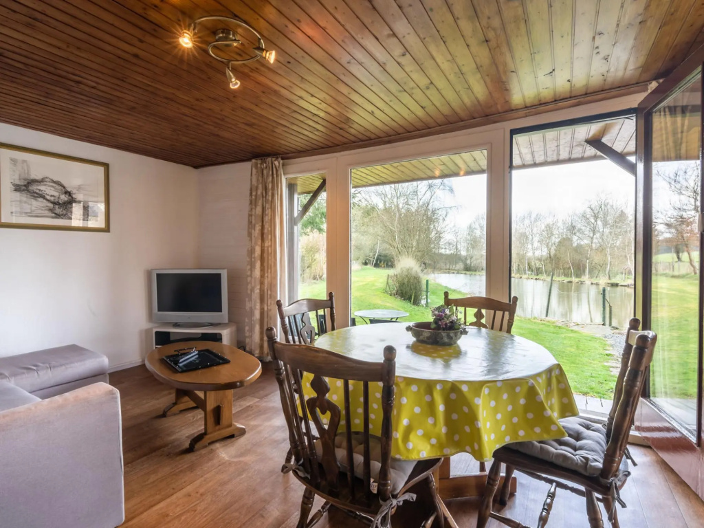 Splendid Chalet in Gouvy With Fenced Garden
