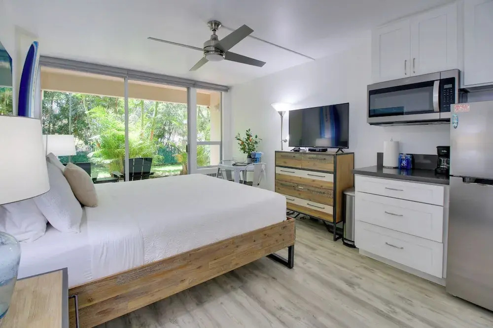 Steps to Beach: Kihei Studio w Scenic Lanai