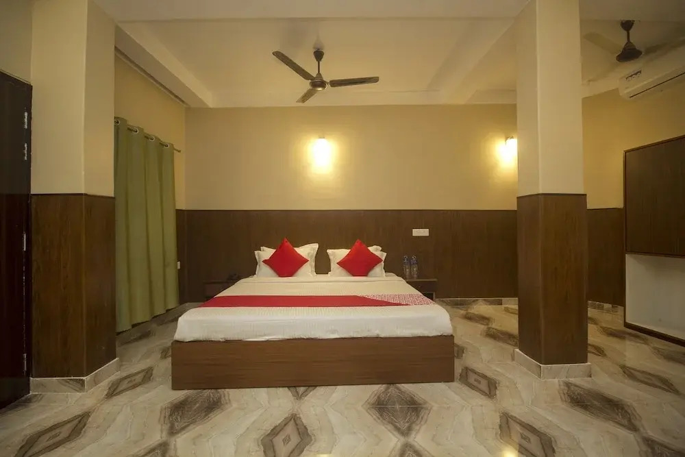 OYO 14512 Sambhunath Guest House