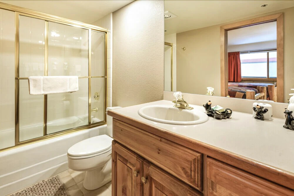 Stonebridge Condominiums