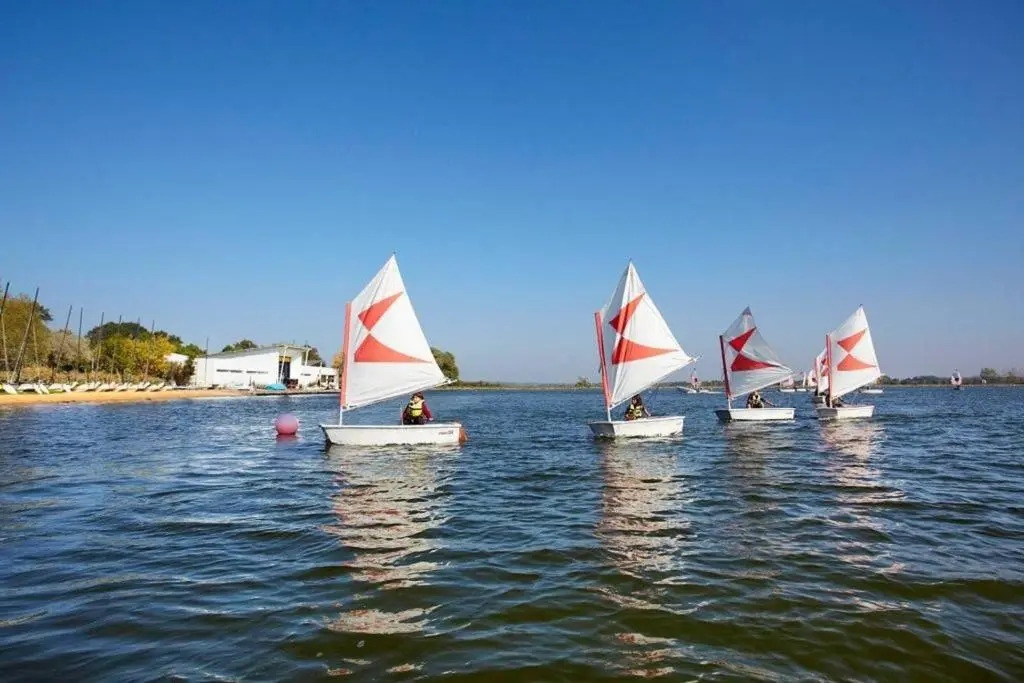 Un appartement avec acces plage a Saint Gilles vue mer comme sur un bateau