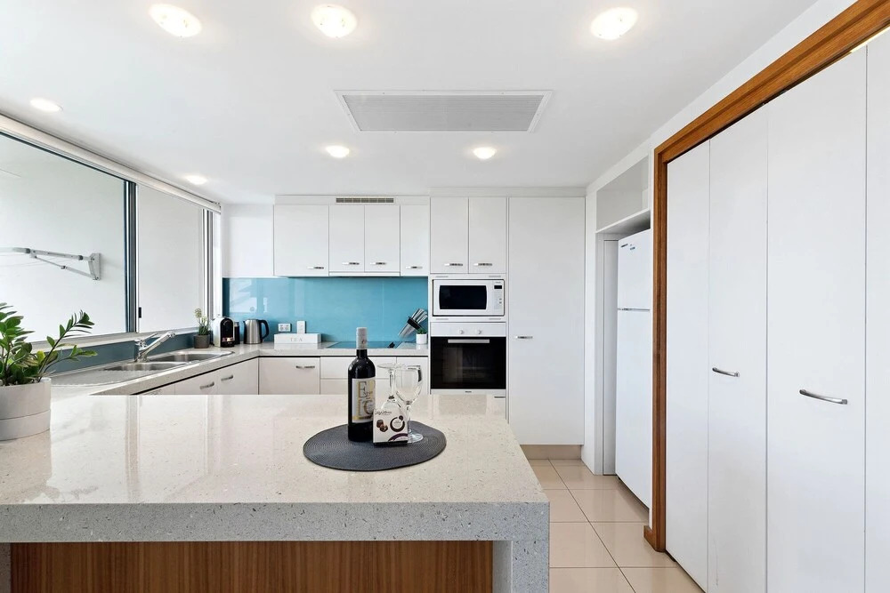 6BR Coolum Beach