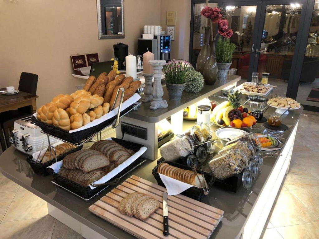 EA Hotel Crystal Palace