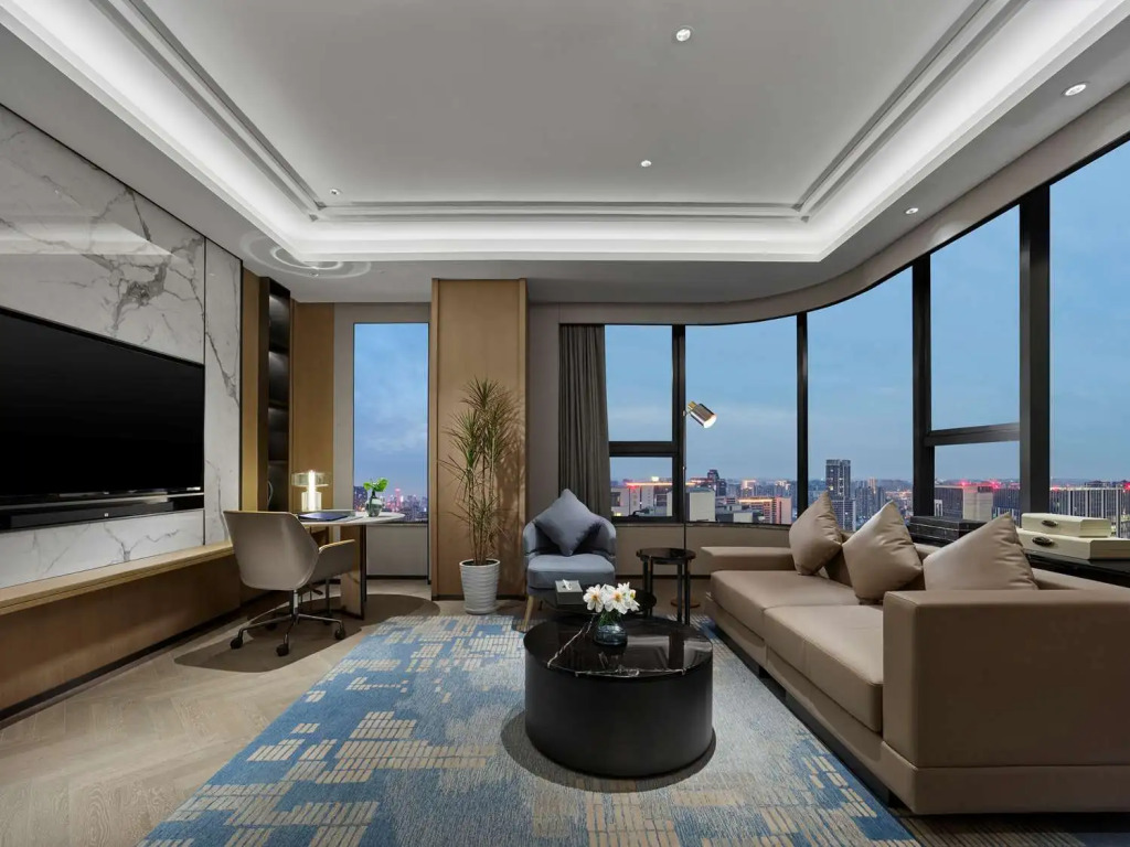 DoubleTree by Hilton Chengdu Riverside - Close to Panda Base and Chengdu East Railway