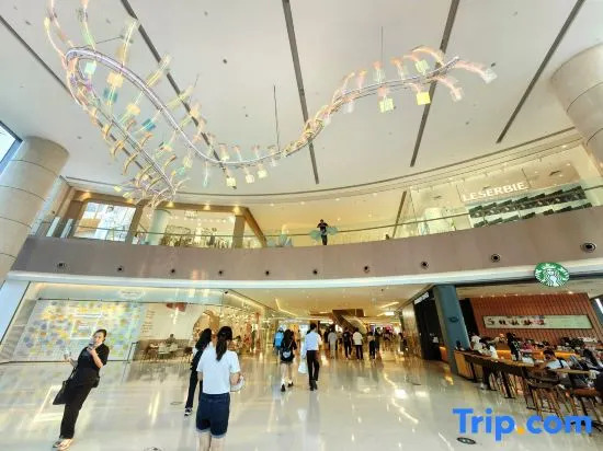 Star Theme Apartment (Guangzhou Panyu Tianhe Chengnancun Wanbo Metro Station)