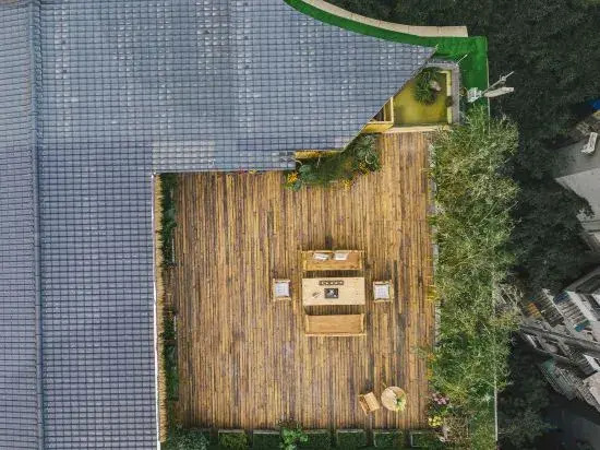 Yuepan Island Hotel