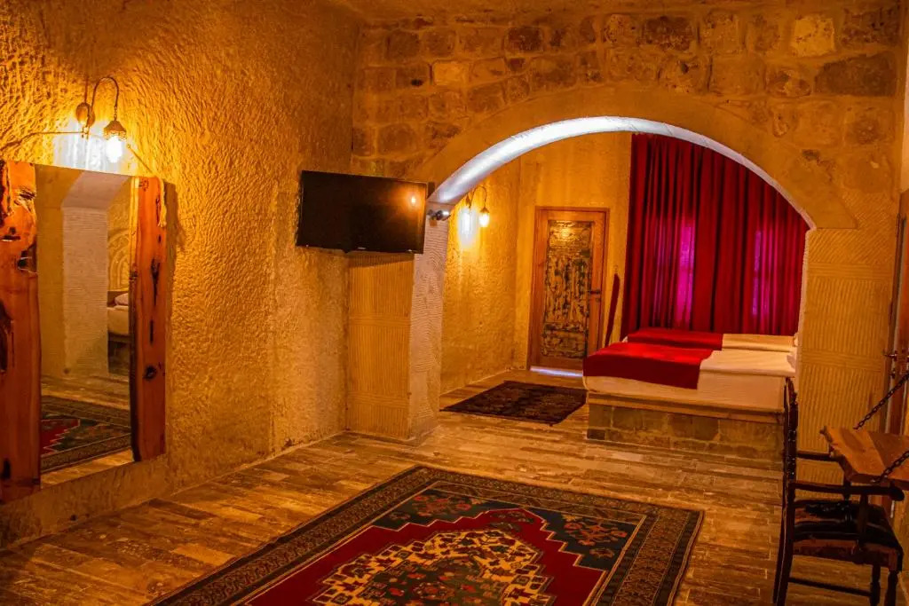 Sur Cave Hotel