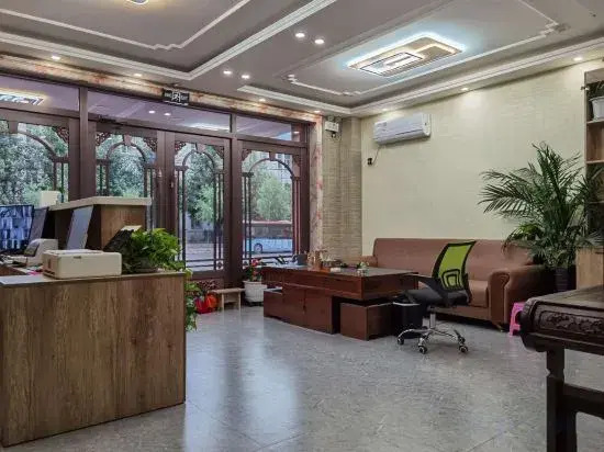 Xinlongmen Inn