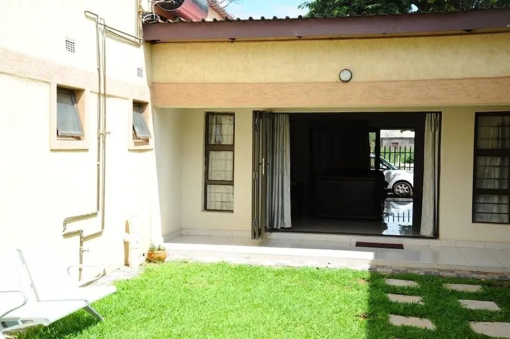 Pillacol Guest House