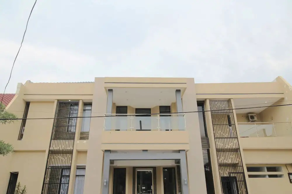 Airy Sukolilo Nginden Intan Timur Enam F1 3 Surabaya