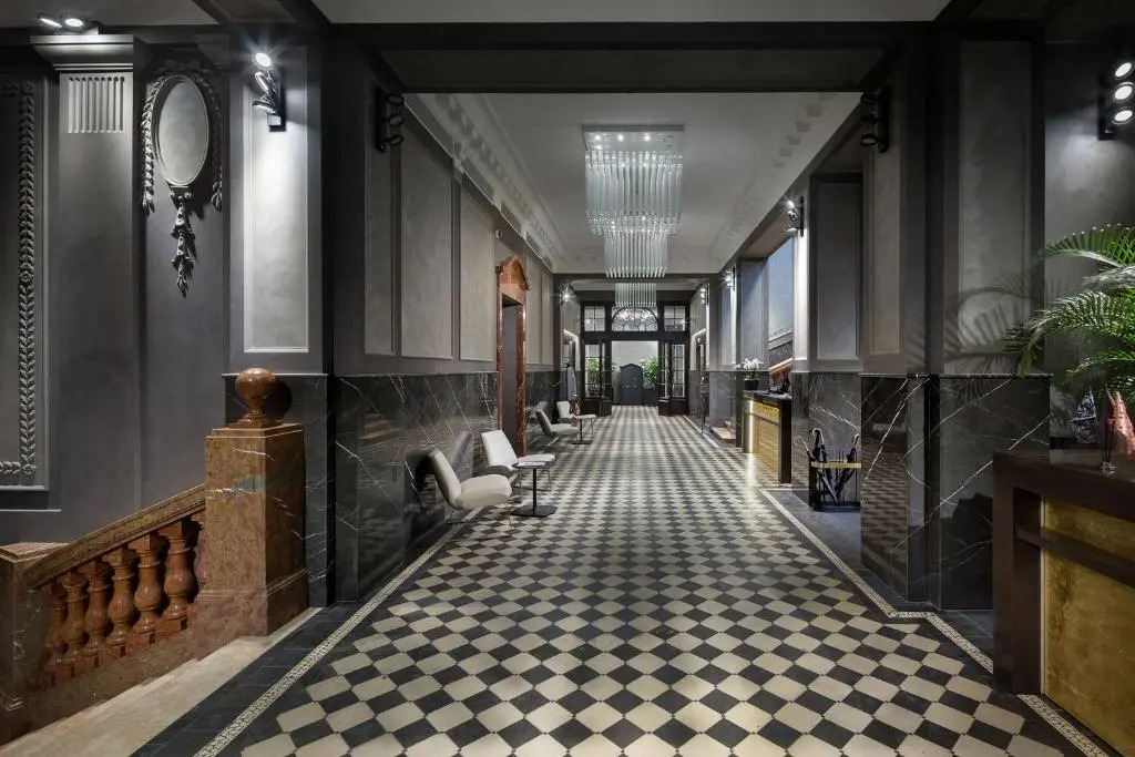 BANKHOTEL