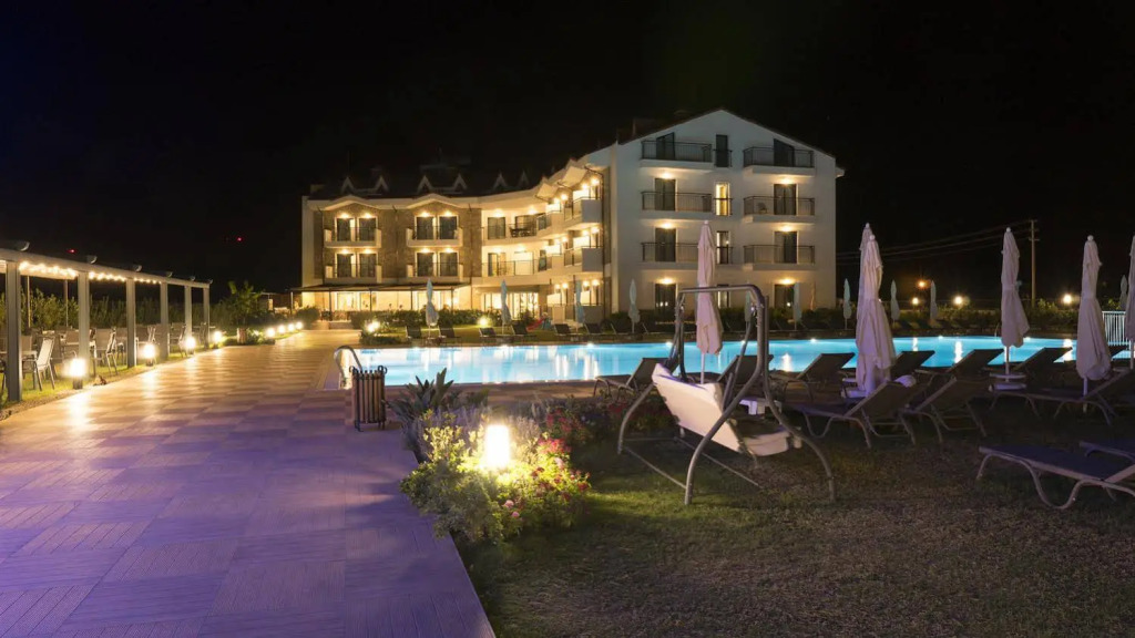 Acroter Hotel Spa