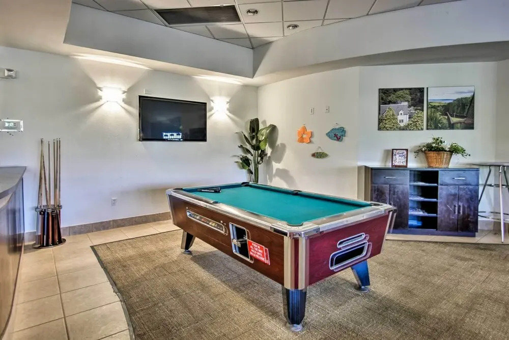 5 Mi to Disney: Resort Townhome w/ Private Pool